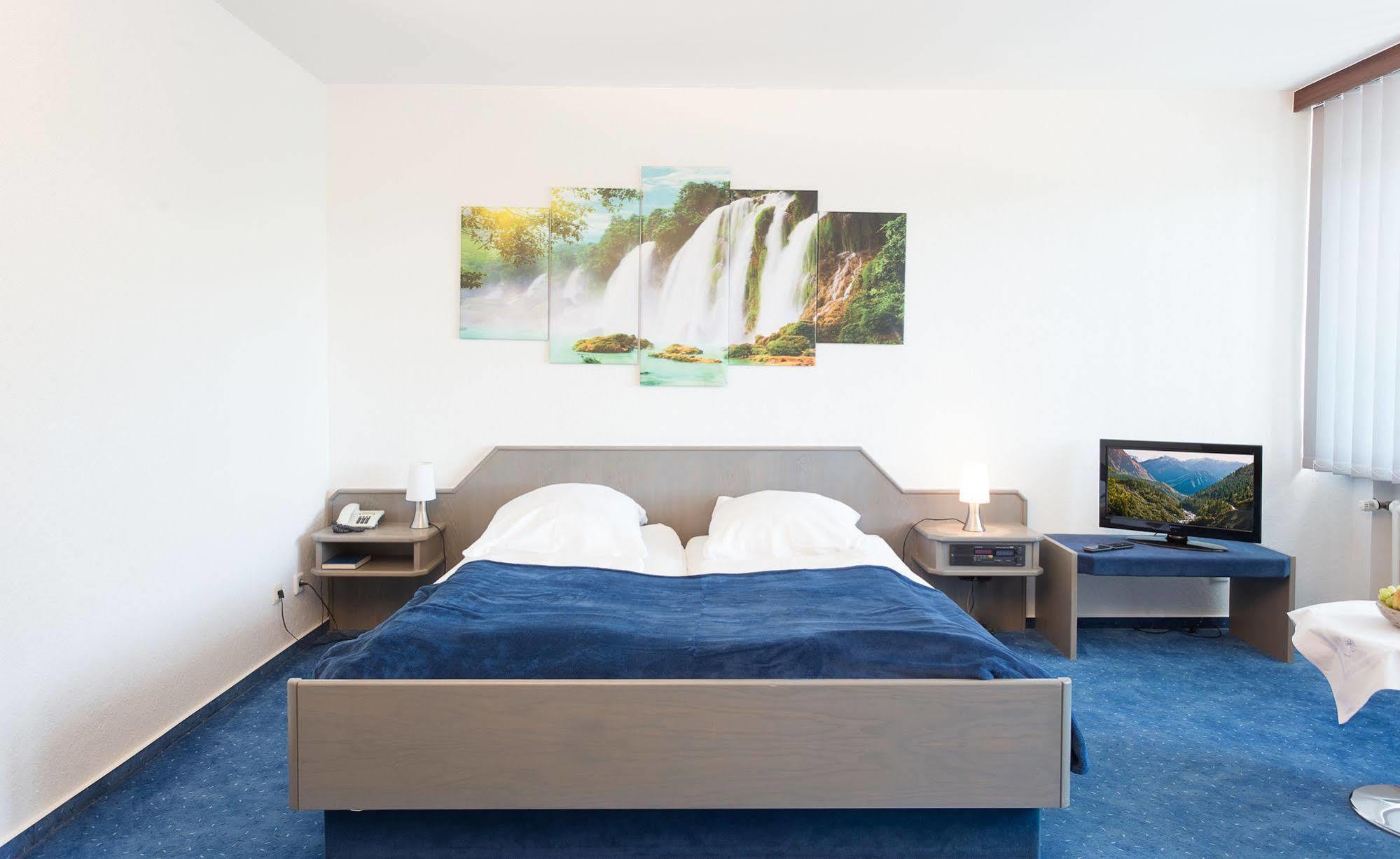 ميتمان Hotel Luisenhof المظهر الخارجي الصورة